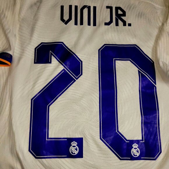 Vinicius Jr Real Madrid PLAYER ISSUE 2021 2022 Soccer Jersey Shirt L SKU# GQ1360 - Picture 4 of 10
